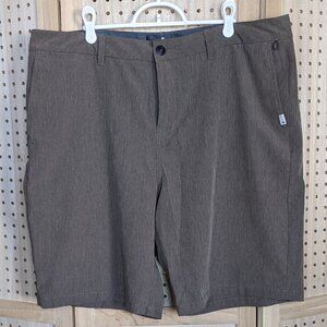Quiksilver Amphibian board Shorts, tan/brown, zipper pocket, great fabric
